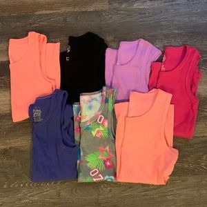 Girls size 7/8 tanks.